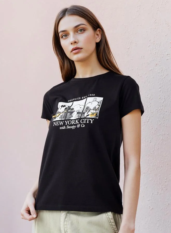 SP Characters Snoopy Print Regular Fit T-shirt